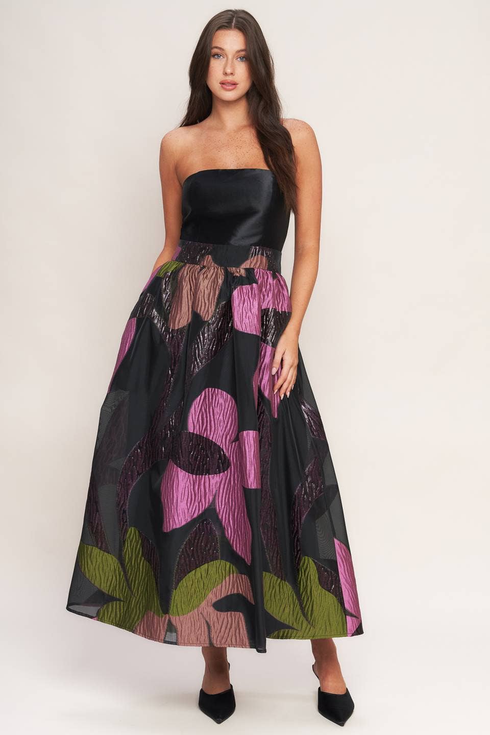 A solid and printed woven midi dress - ID23143