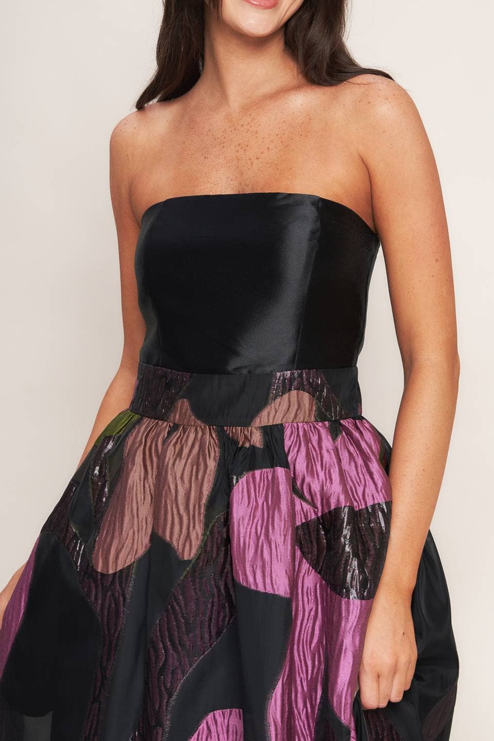 A solid and printed woven midi dress - ID23143